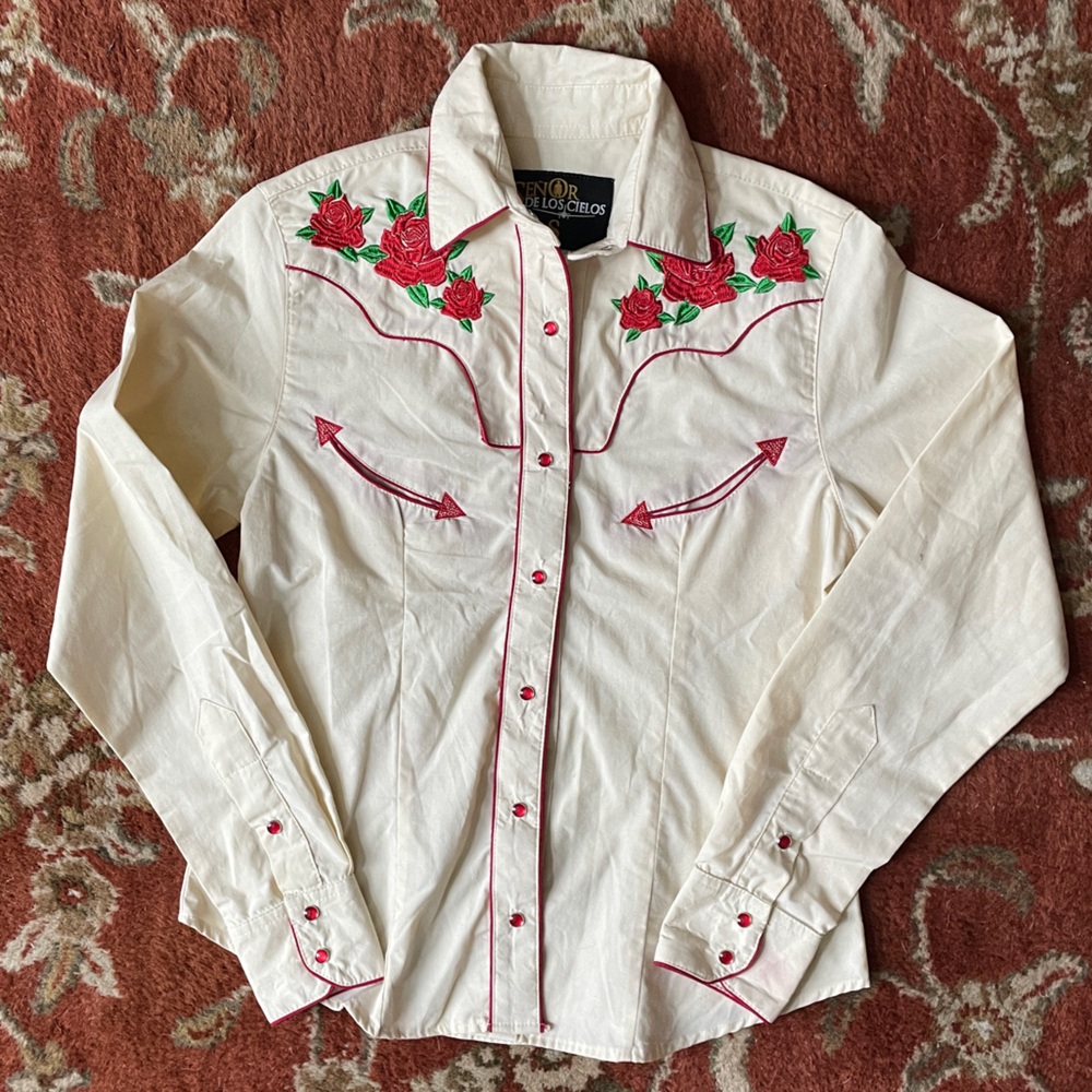 Señor De Los Cielos Embroidered Cream Shirt with Red Accents Small